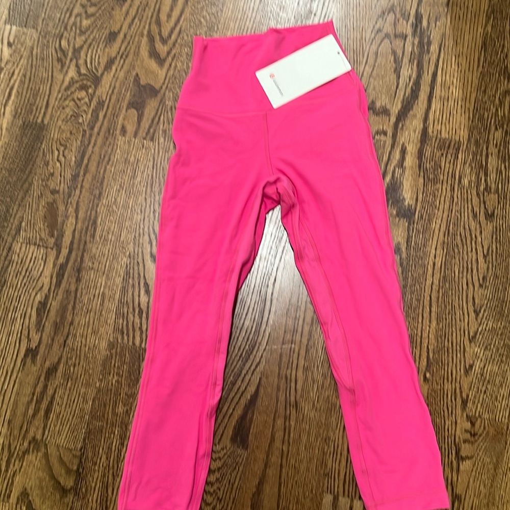 Align HR crop 21”